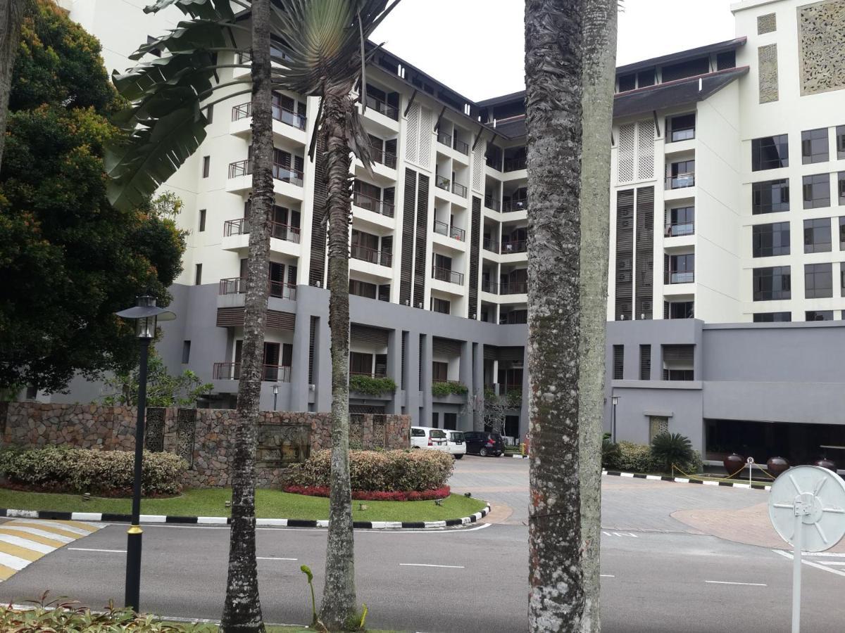 Pulai Spring Resort Kampung Kangkar Pulai Exterior foto